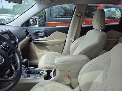 2019 Jeep Cherokee Latitude