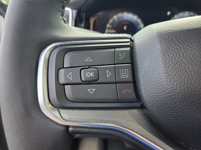 2023 Jeep Wagoneer Base