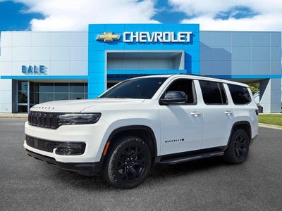 2023 Jeep Wagoneer Base