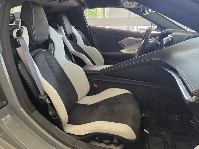 2025 Chevrolet Corvette Stingray 2LT