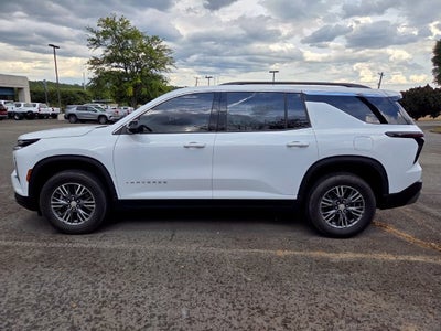 2024 Chevrolet Traverse LT