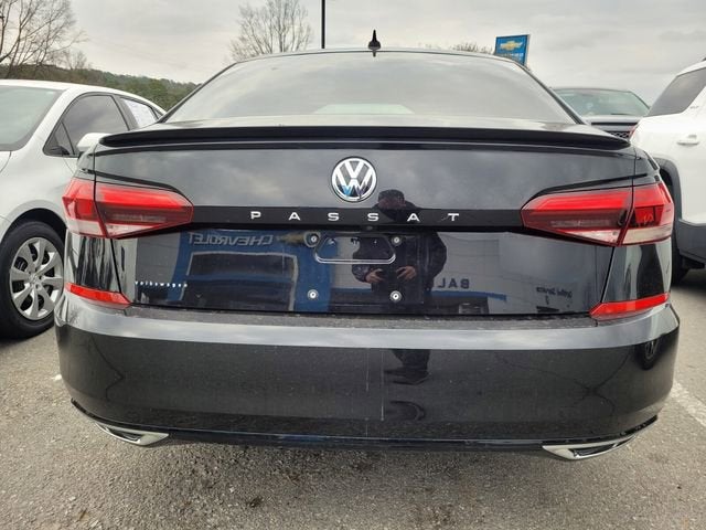 2021 Volkswagen Passat 2.0T R-Line