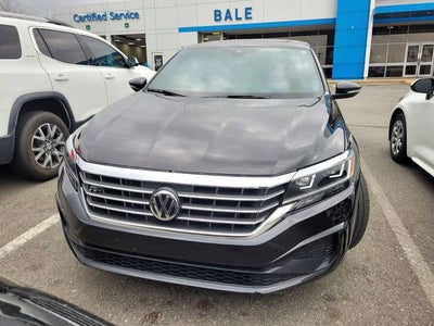 2021 Volkswagen Passat 2.0T R-Line