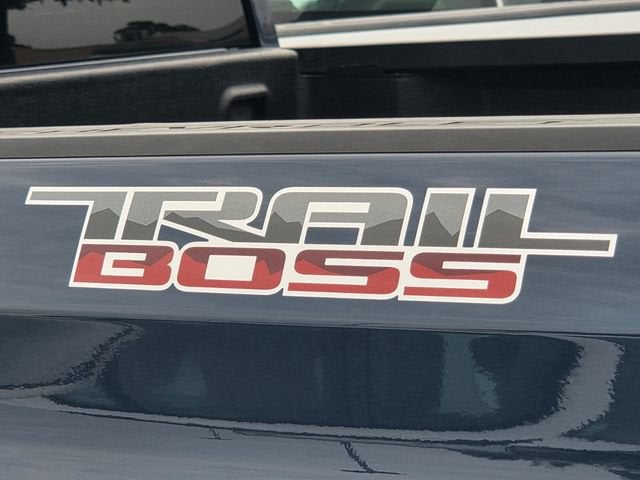 2022 Chevrolet Silverado 1500 Custom Trail Boss