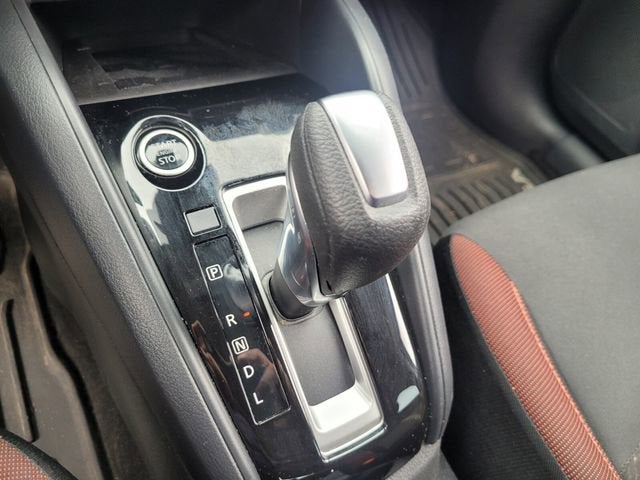 2024 Nissan Versa SR