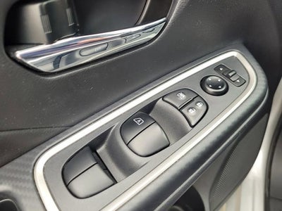 2024 Nissan Versa SR