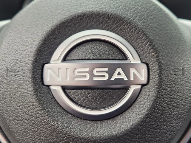 2024 Nissan Versa SR