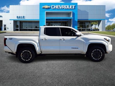 2024 Toyota Tacoma 4WD SR5