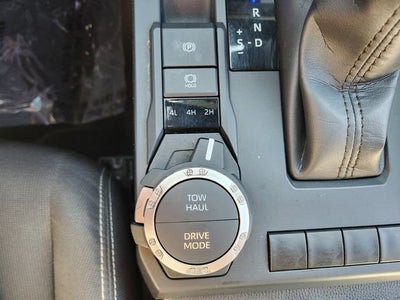 2024 Toyota Tacoma 4WD SR5