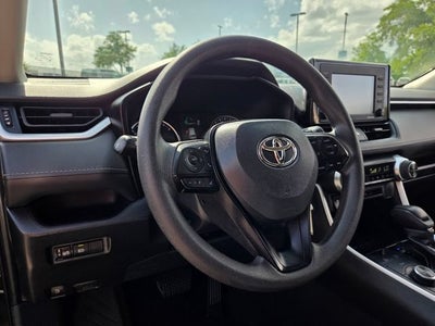 2022 Toyota RAV4 Hybrid LE