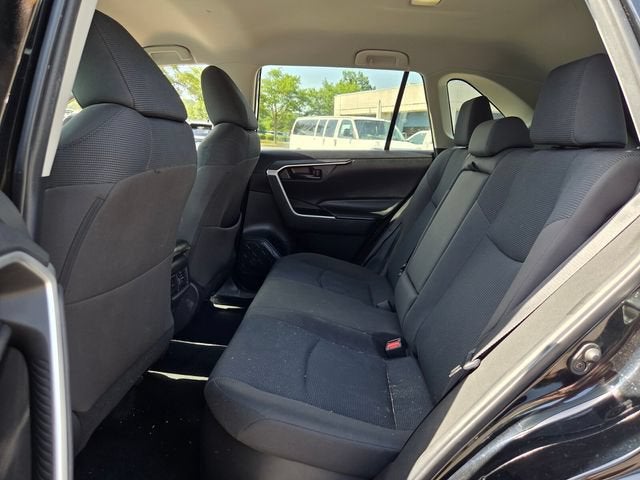 2022 Toyota RAV4 Hybrid LE