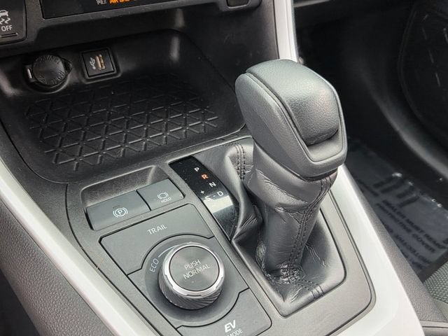 2023 Toyota RAV4 Hybrid LE
