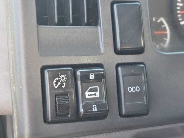 2019 Isuzu NPR Base