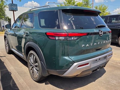 2022 Nissan Pathfinder Platinum