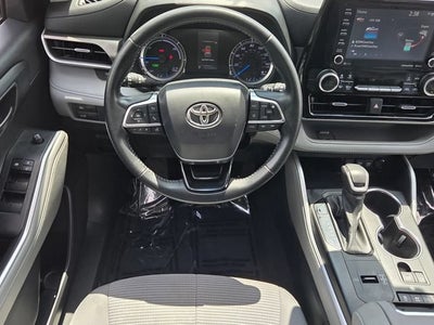 2021 Toyota Highlander Hybrid LE