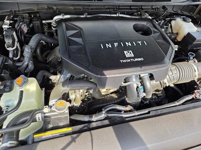 2025 INFINITI QX80 LUXE