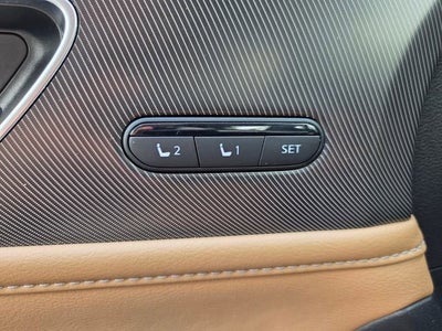 2025 INFINITI QX80 LUXE