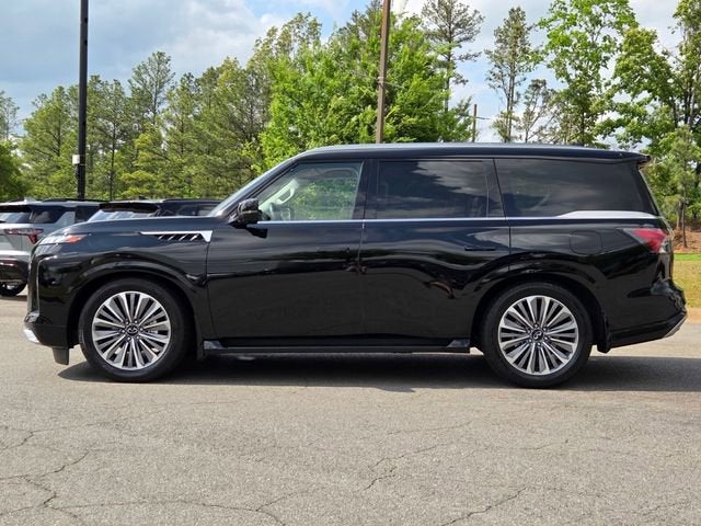 2025 INFINITI QX80 LUXE