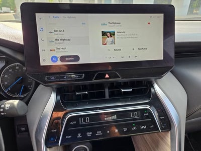 2024 Toyota Venza LE