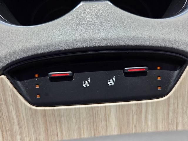 2024 Toyota Venza LE