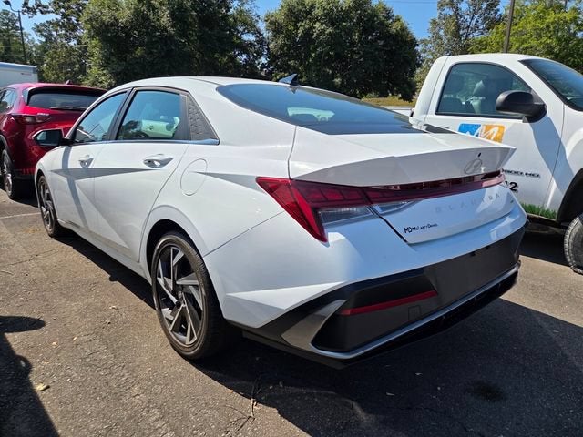 2025 Hyundai Elantra Hybrid Limited