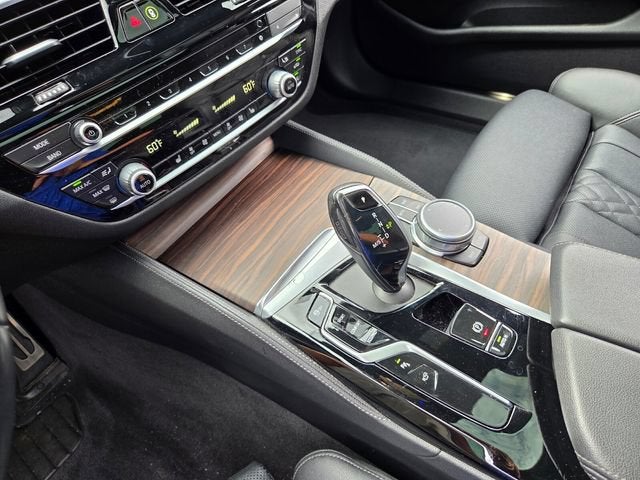 2021 BMW 5 Series 530i