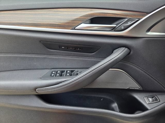 2021 BMW 5 Series 530i