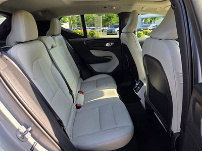 2023 Volvo XC40 Ultimate Dark Theme