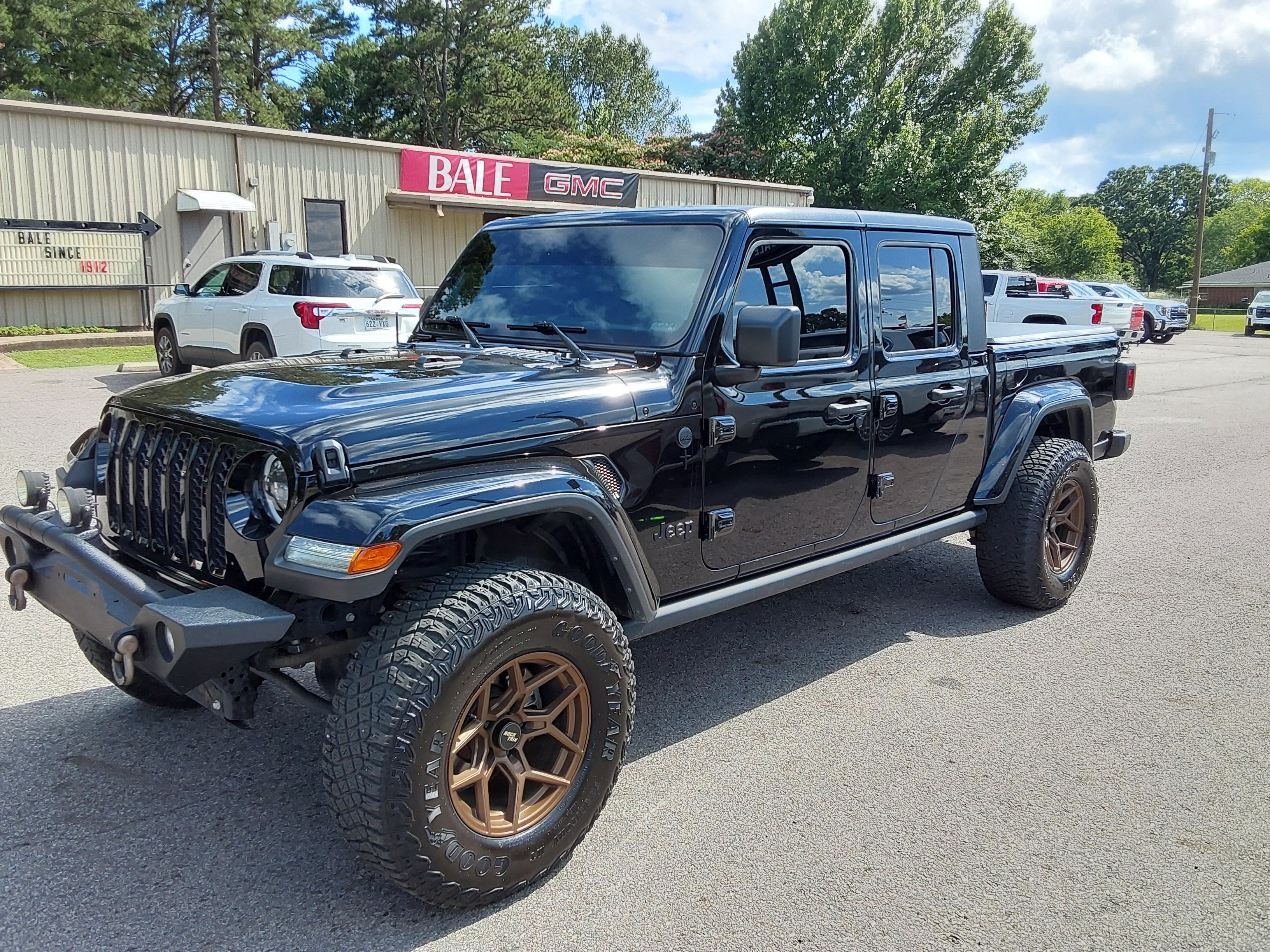2023 Jeep Gladiator Sport S