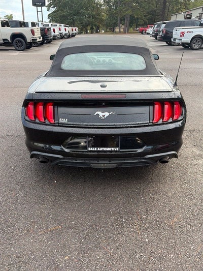 2022 Ford Mustang EcoBoost