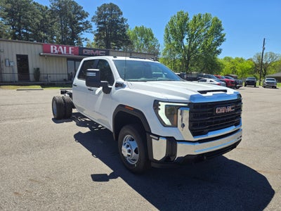 2026 GMC Sierra 3500 HD Chassis Cab Pro