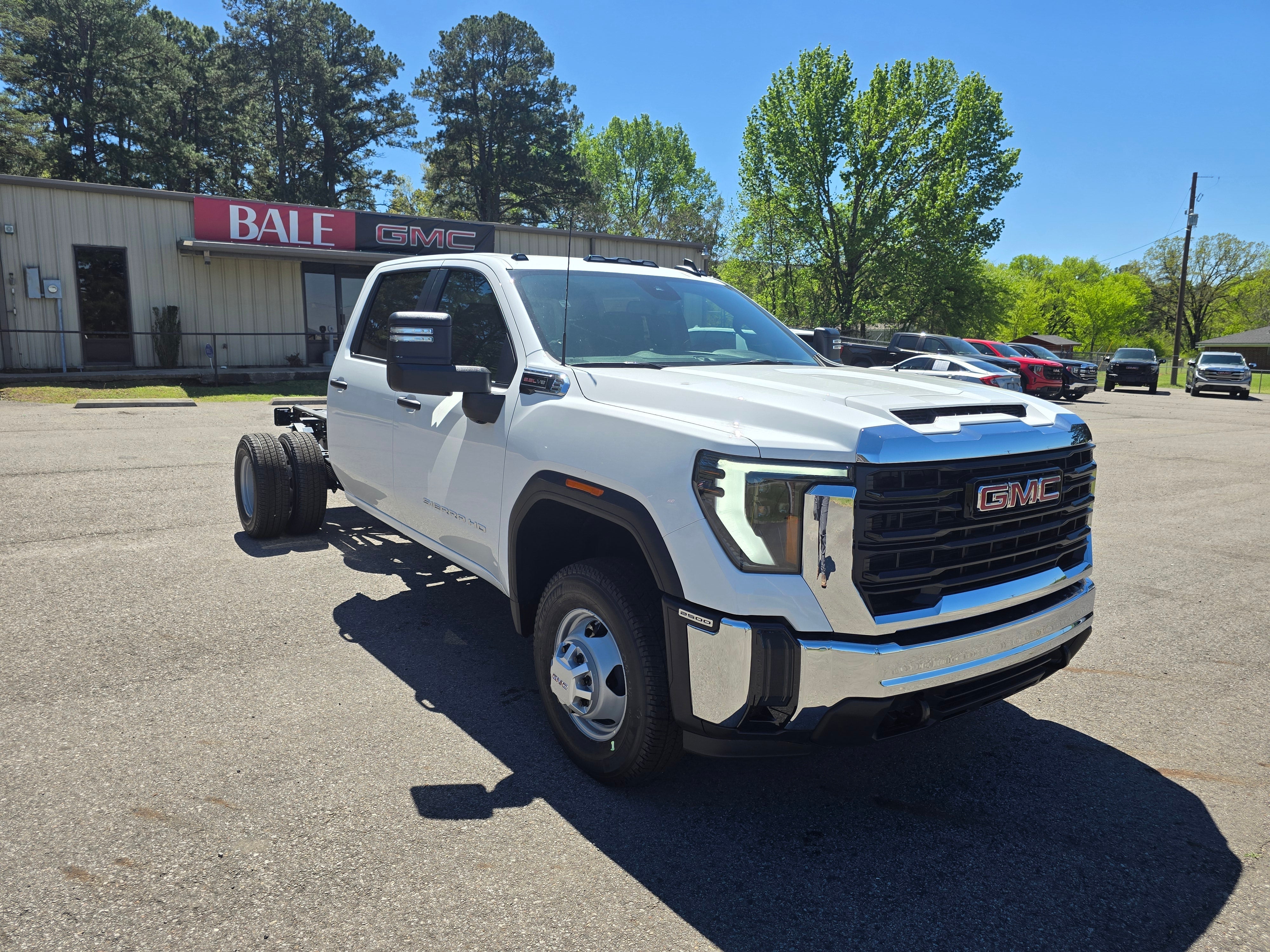 2026 GMC Sierra 3500 HD Chassis Cab Pro