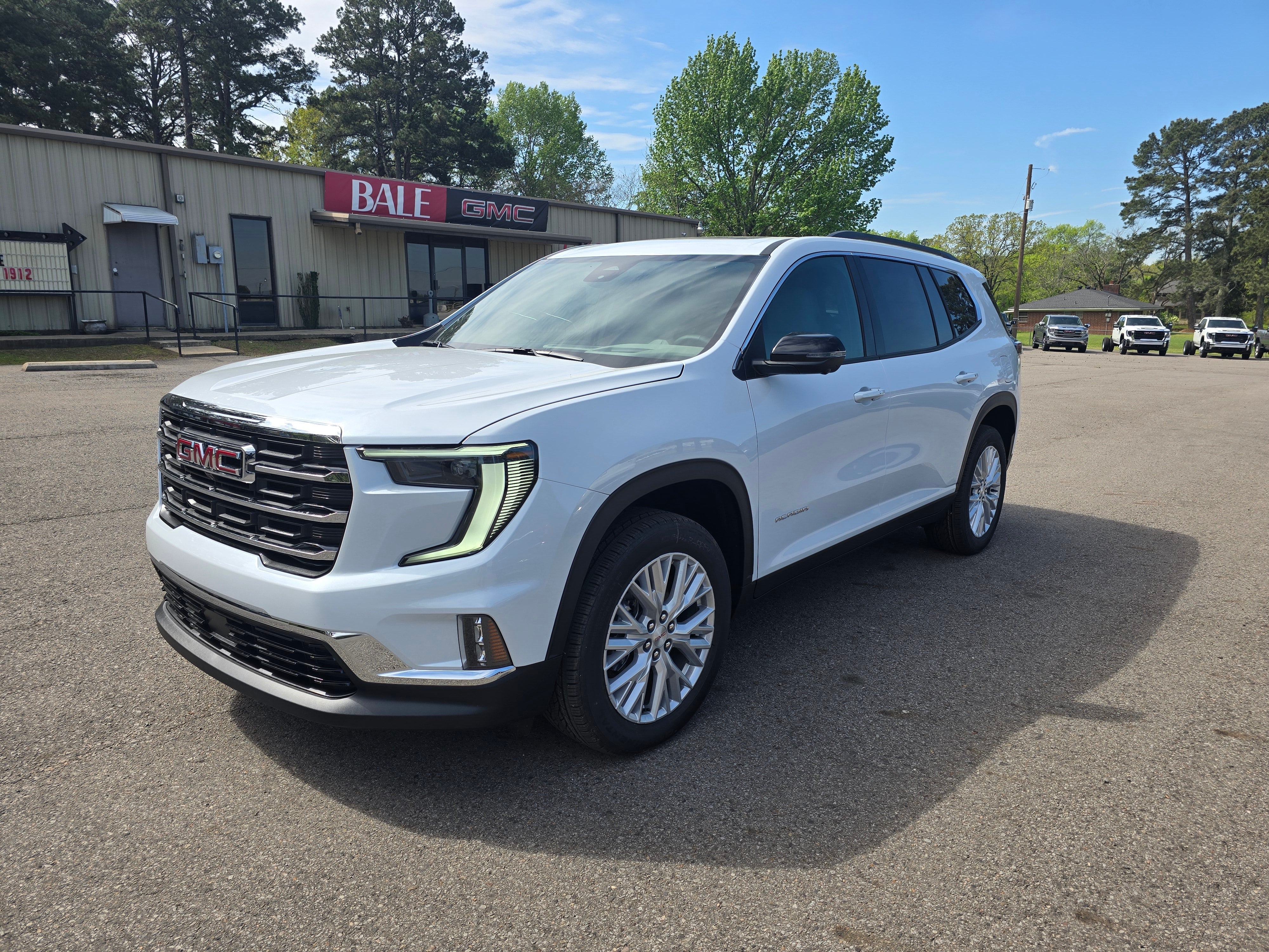 2026 GMC Acadia Elevation