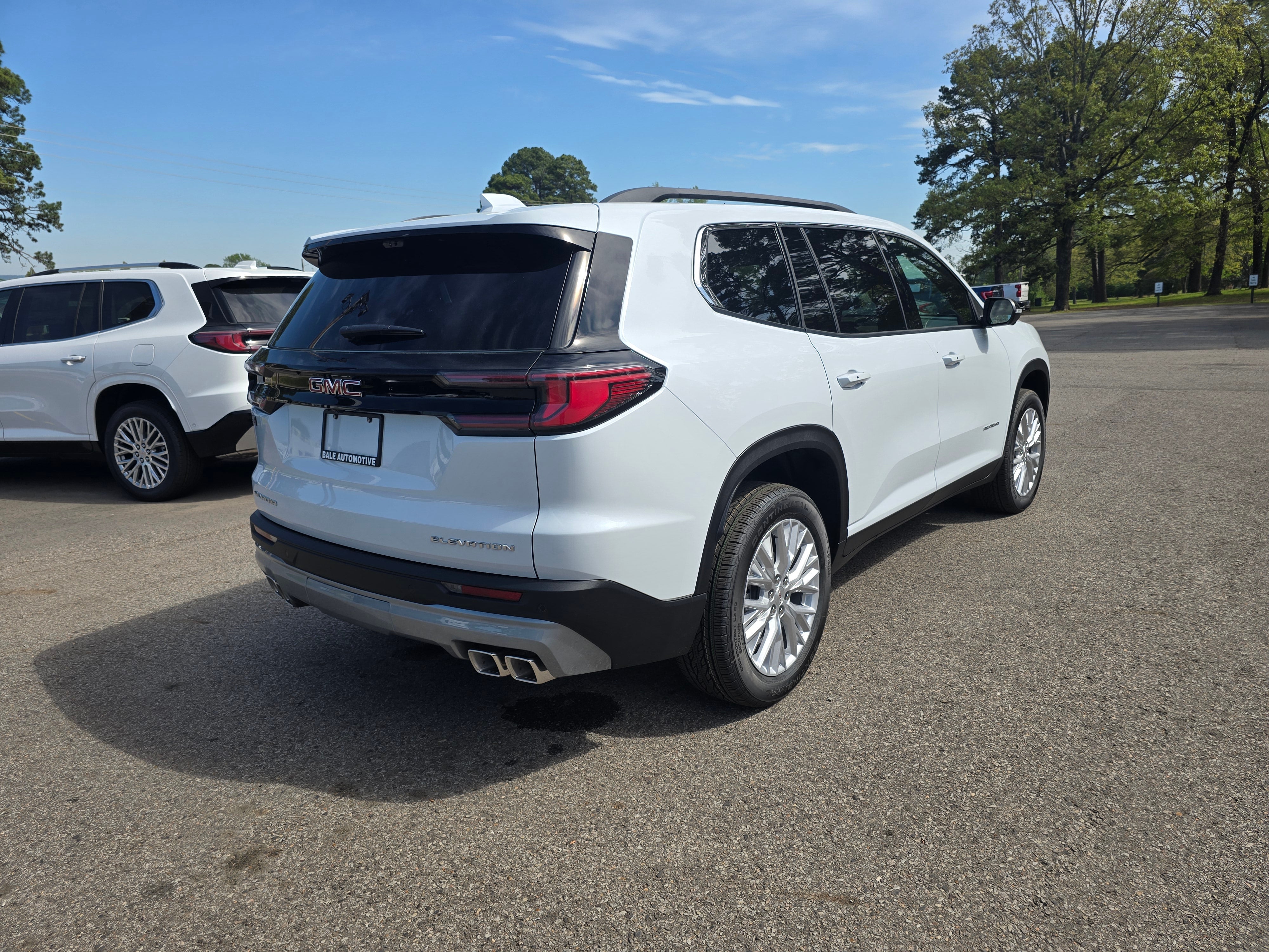 2026 GMC Acadia Elevation
