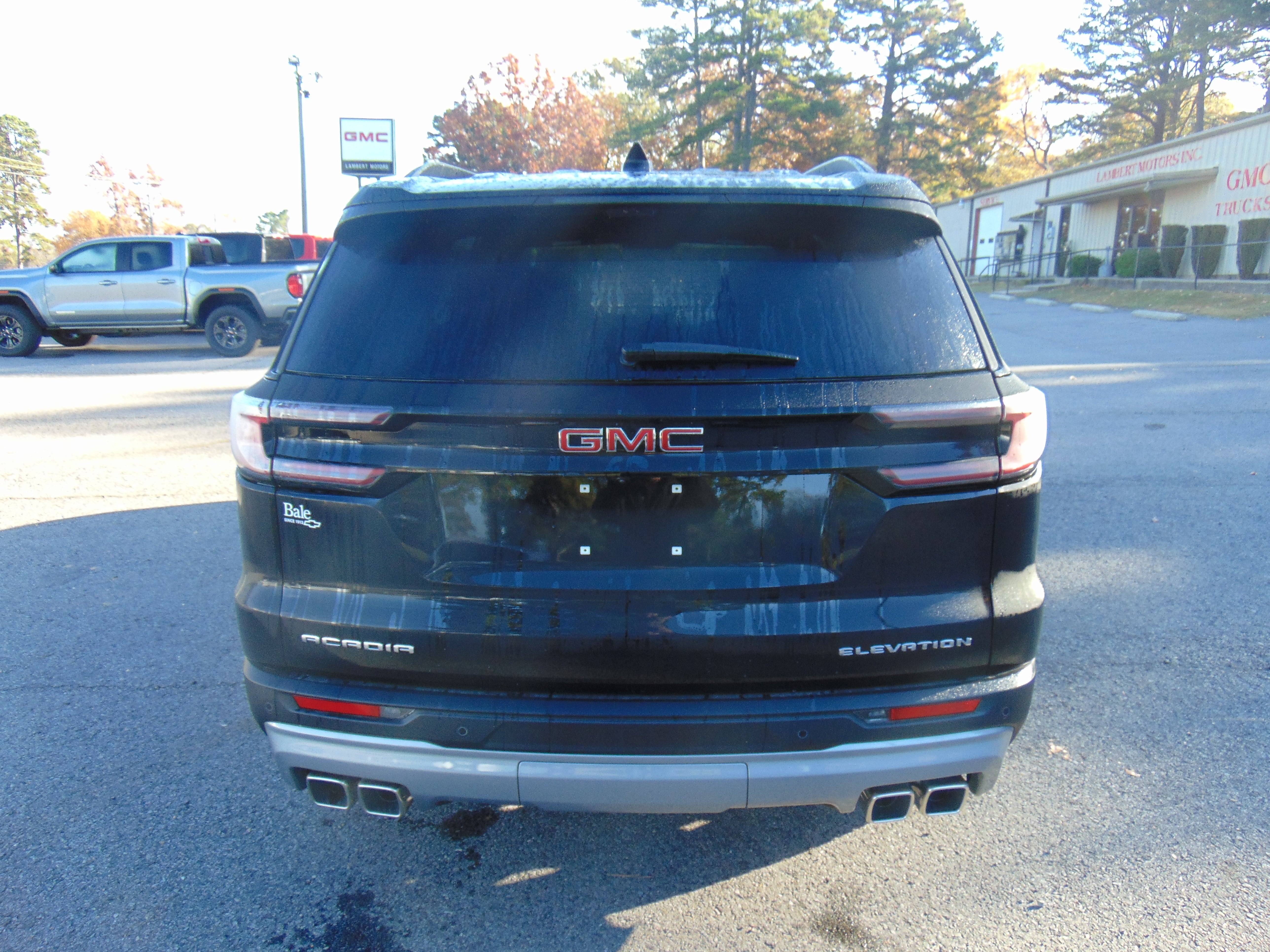 2026 GMC Acadia Elevation