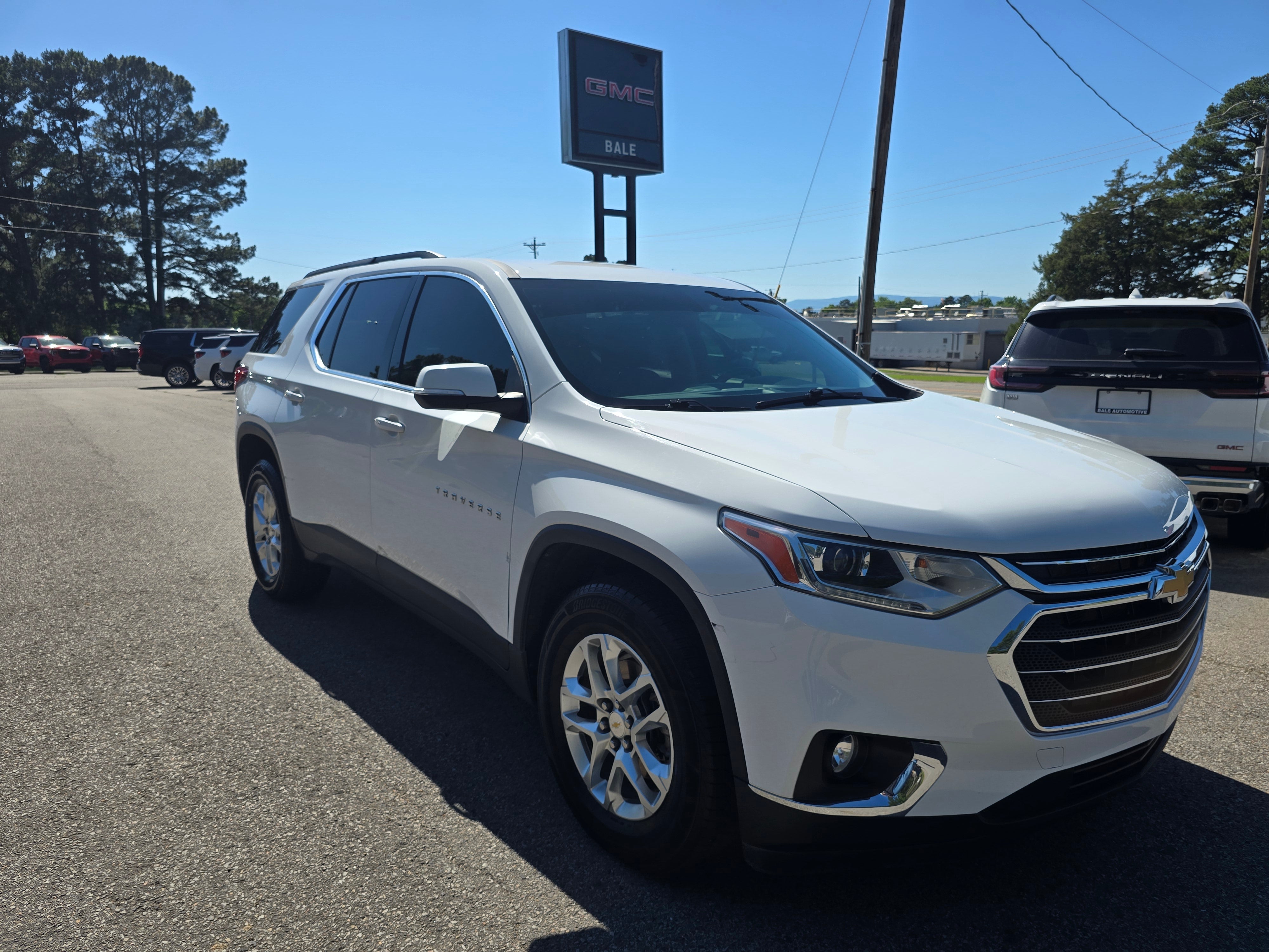 2021 Chevrolet Traverse LT Cloth