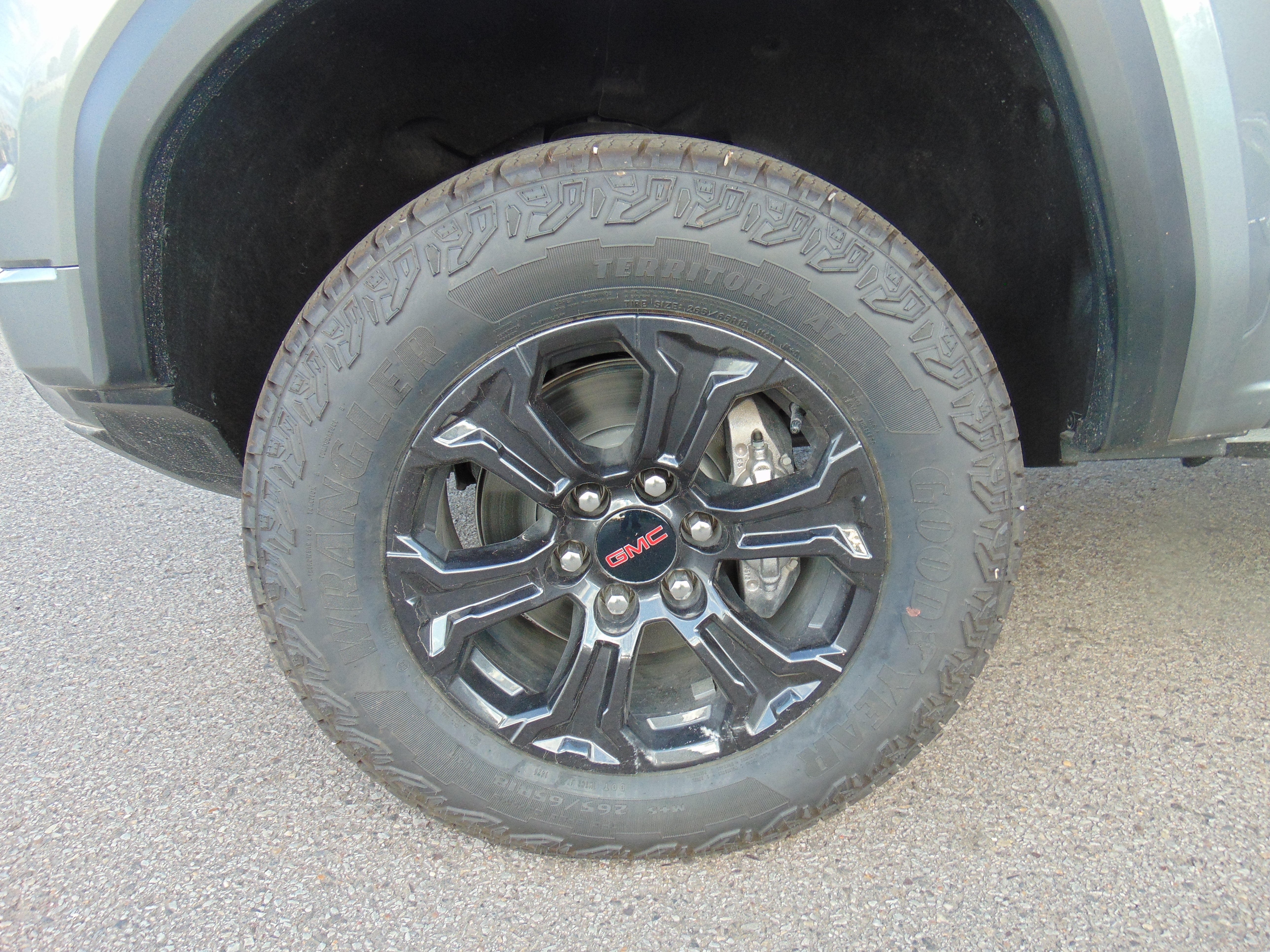 2025 GMC Canyon Elevation