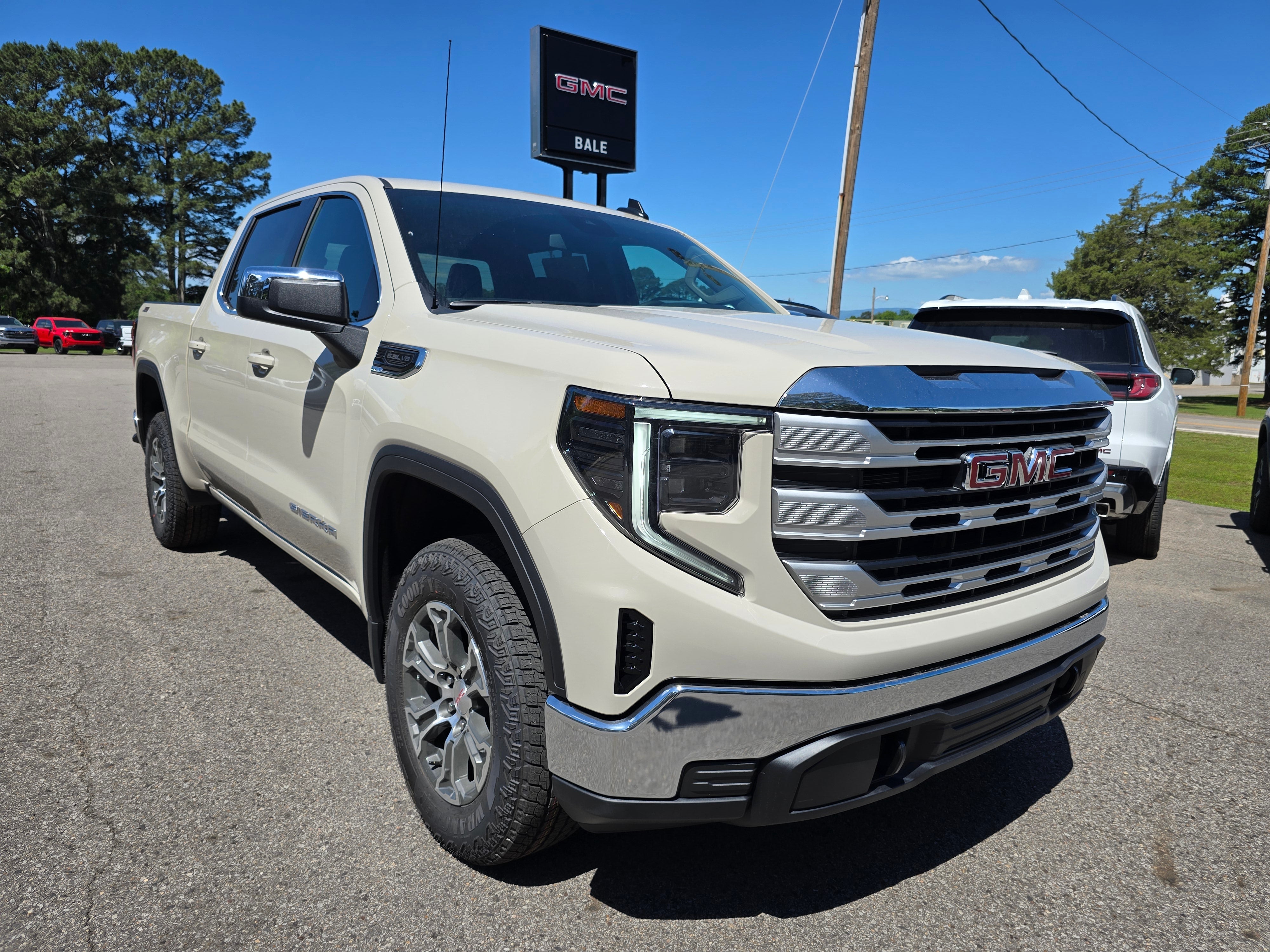 2026 GMC Sierra 1500 SLE