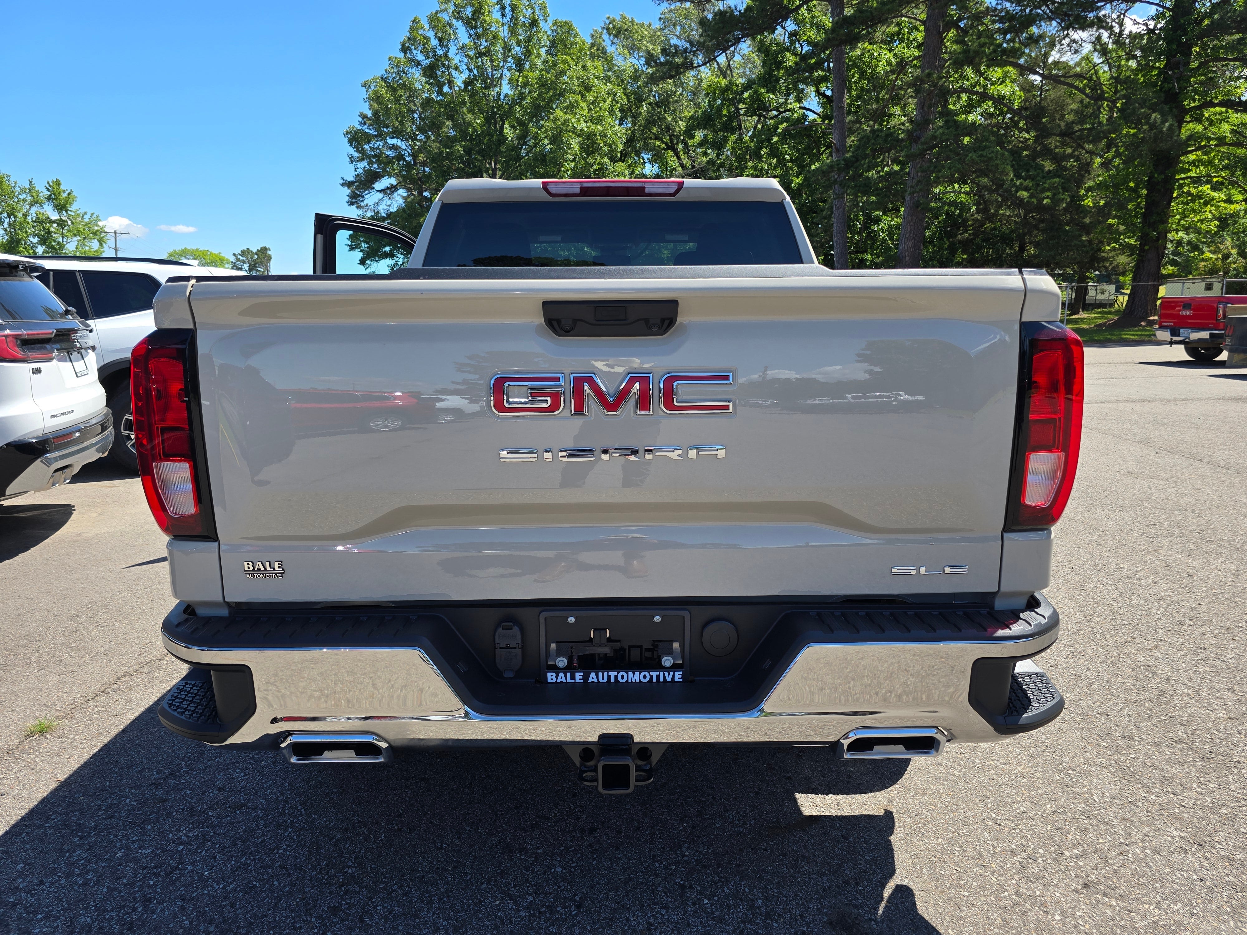 2026 GMC Sierra 1500 SLE