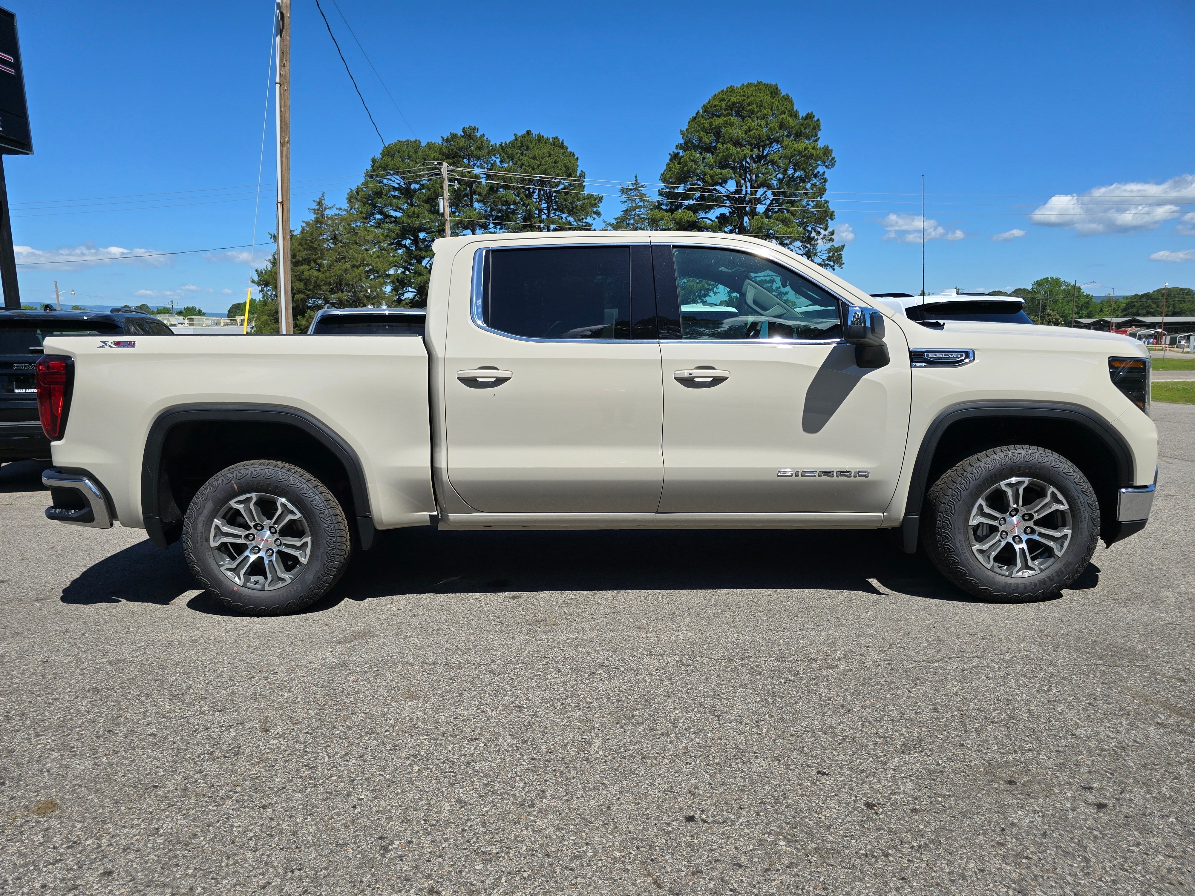 2026 GMC Sierra 1500 SLE