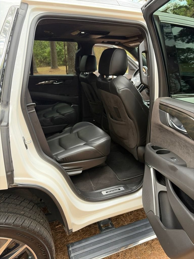 2020 Cadillac Escalade Platinum