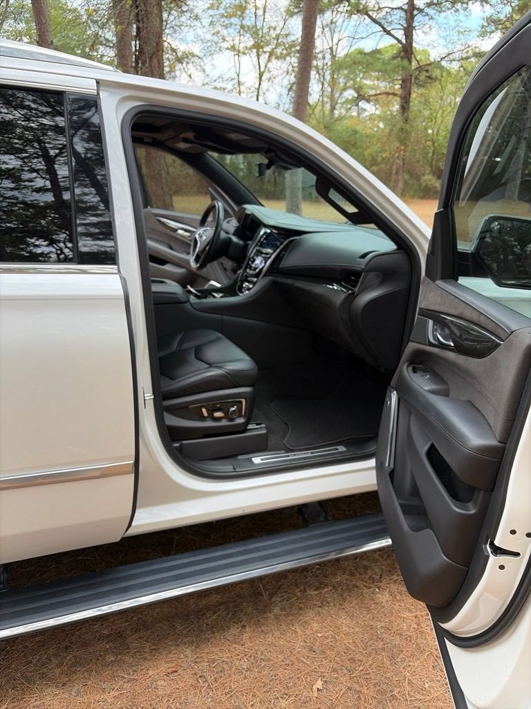 2020 Cadillac Escalade Platinum