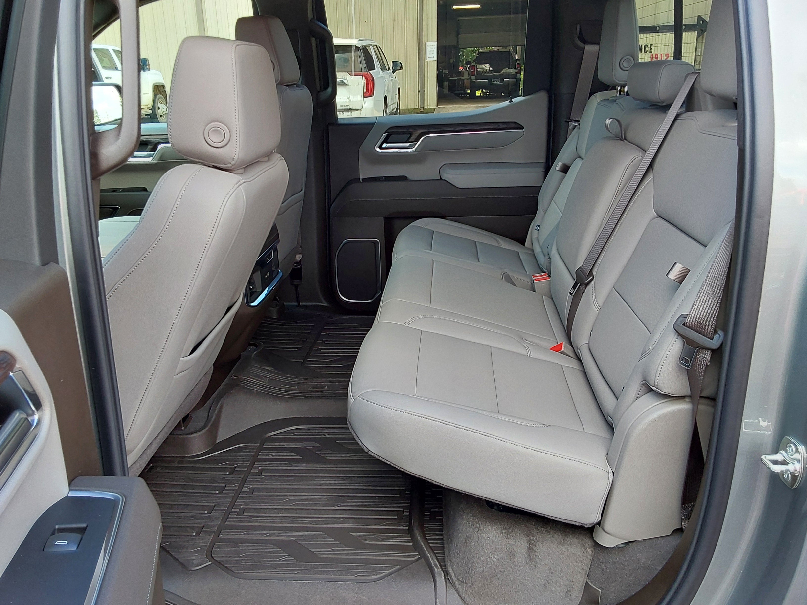 2026 GMC Sierra 1500 SLT - Photo 13