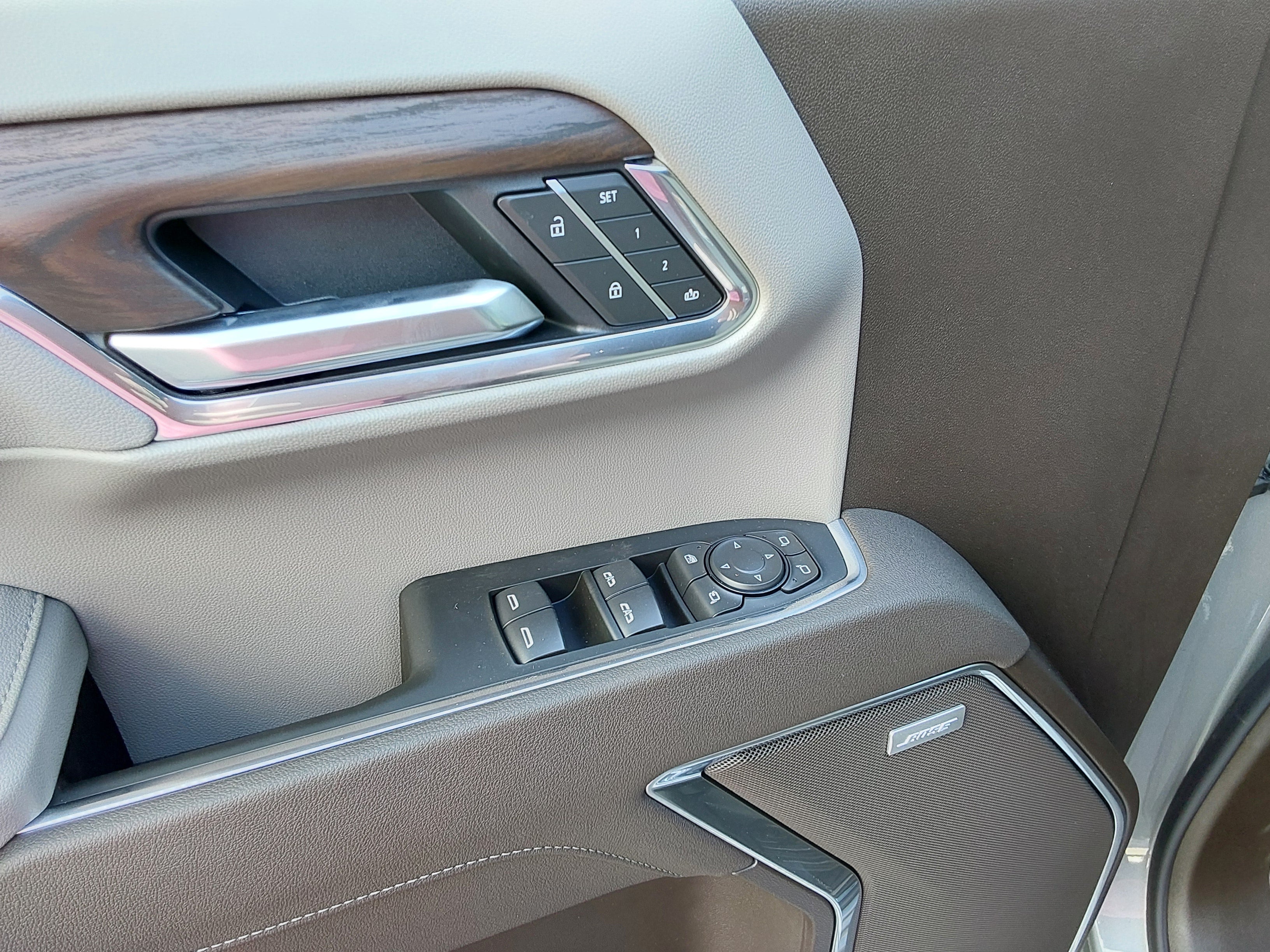 2026 GMC Sierra 1500 SLT - Photo 6